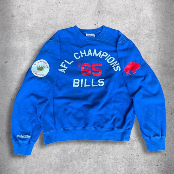 Blue Crewneck Buffalo Bills Sweater with Retro Design
